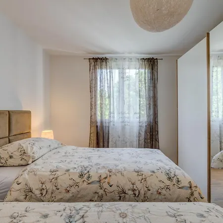 Luxury Bb Apartment